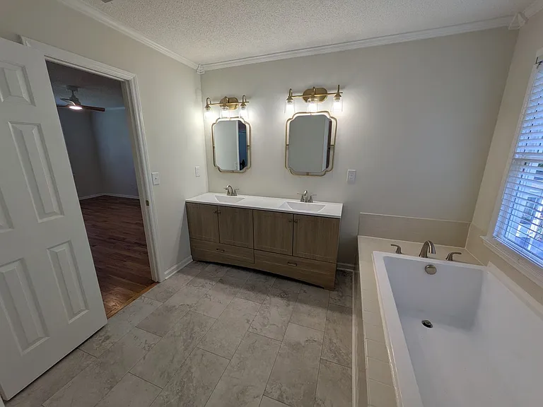 2251 Nettlebrook Dr — Photo 12