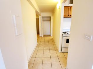 6821 N Sheridan Rd #3, Chicago, IL 60626