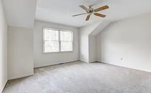 27 W Spring St — Photo 15
