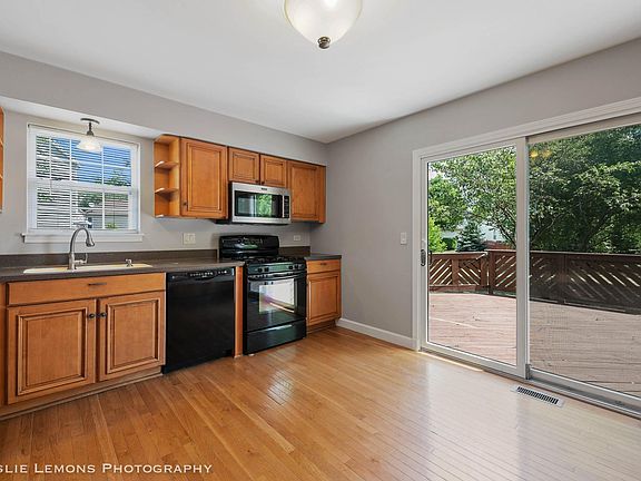 5th image of 5274 Eastwood Ct