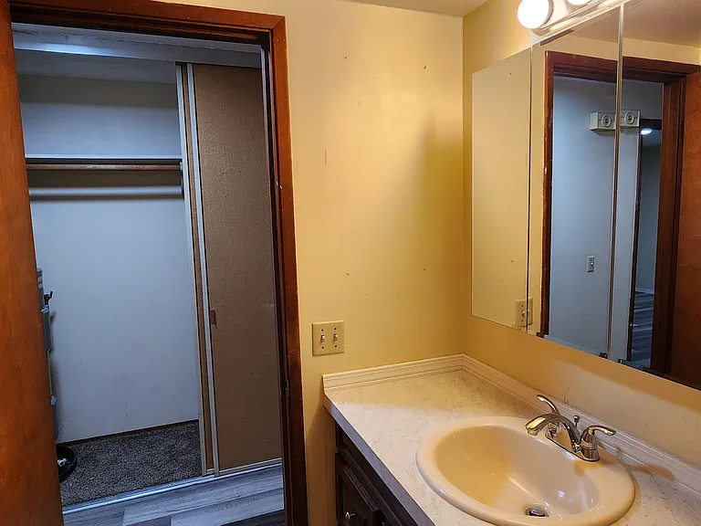 624 W Cedar St #11 — Photo 5