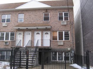 718 E 214th St, Bronx, NY 10467