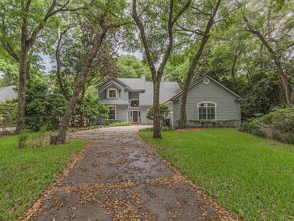 3rd image of 2269 Oceanforest Dr W