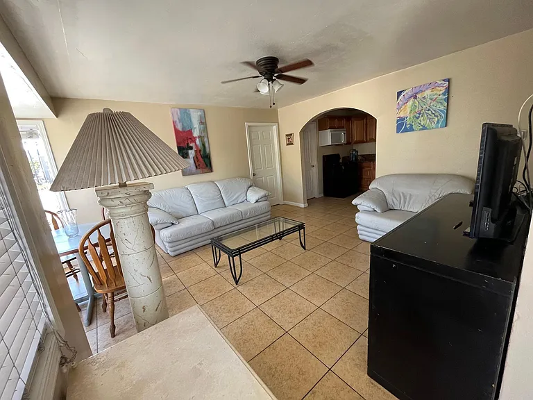 5809 Lindo Paseo #1-room B — Photo 19