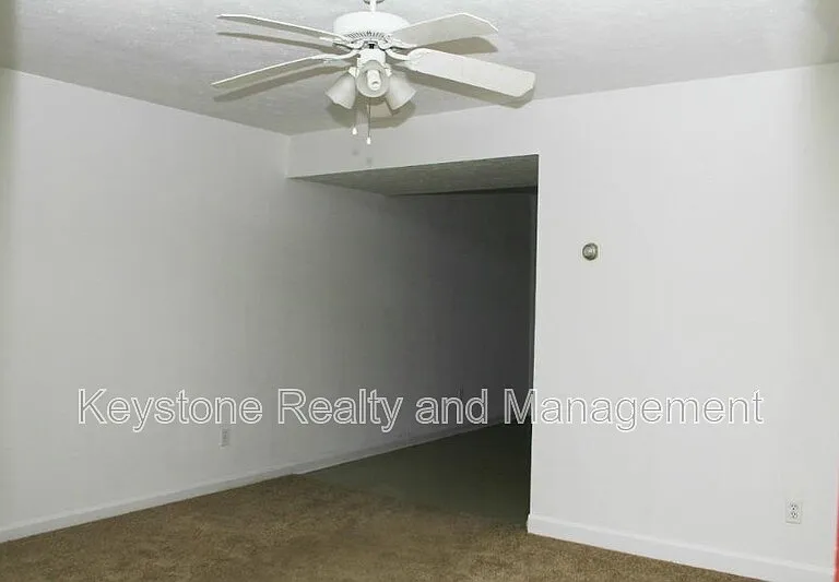 1375 Thompsonville Ln #2A — Photo 2