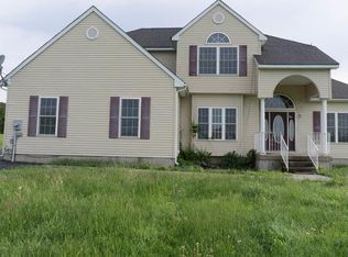 32 Merritt Ln, Newburgh, NY 12550