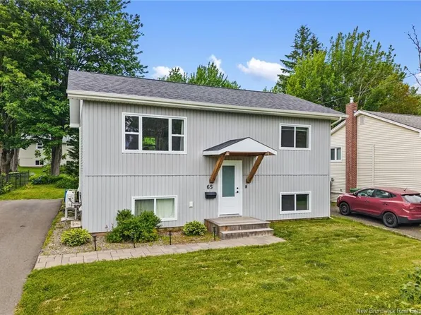 65 Hazen Ct, Fredericton, NB E3B 5K9