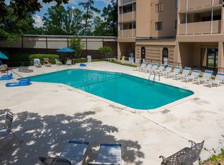 1825 Saint Julian Pl APT 2E, Place, SC 29204