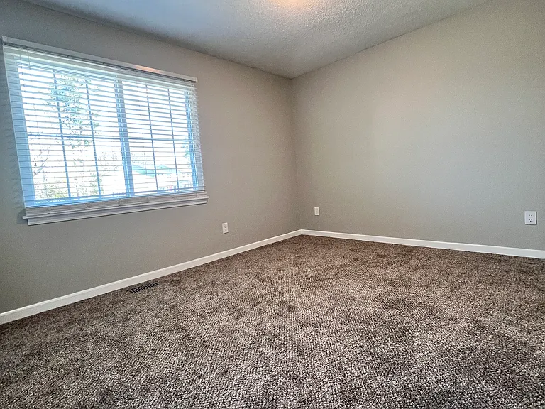 144 Country Village Ct — Photo 14
