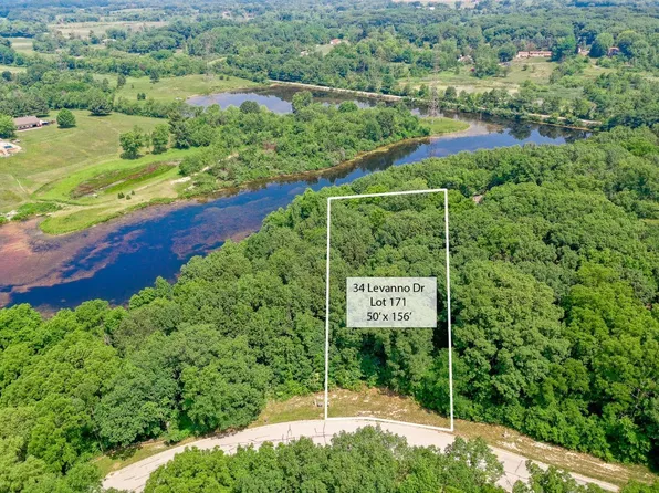 34 Levanno Dr, Crown Point, IN 46307