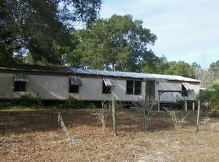 123 Magnolia Rd, Hawthorne, FL 32640