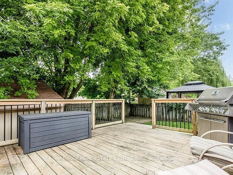 21 Maitland Dr — Photo 40