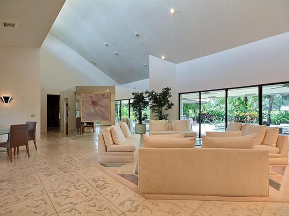 4846 Tallowwood Ln Boca Raton living 2