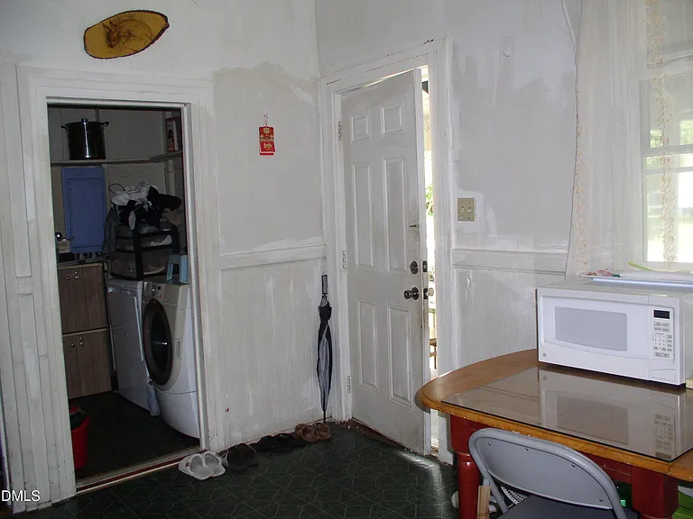 332 Rowland St — Photo 5