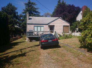 122 NW 103rd St, Seattle, WA 98177