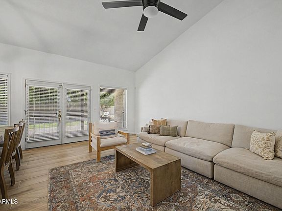 5th image of 1625 N TAMARISK Drive
