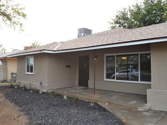 3rd image of 3897 Maywood Dr N