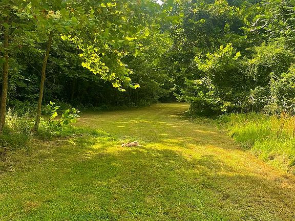 4th image of 6310 Saint Leonard Rd