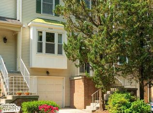 8325 Ridge Crossing Ln, Springfield, VA 22152