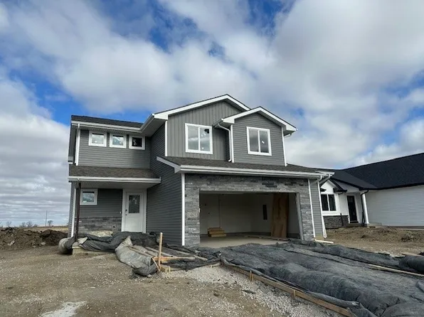 1465 Locust St, Waukee, IA 50263