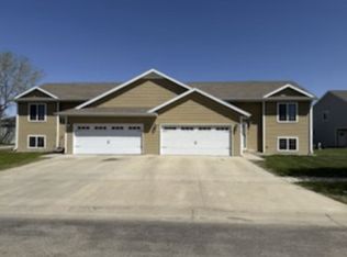 709 Remington Cir, Brookings, SD 57006