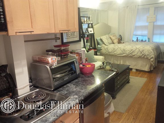 2nd image of 304 E 41st St APT 308A