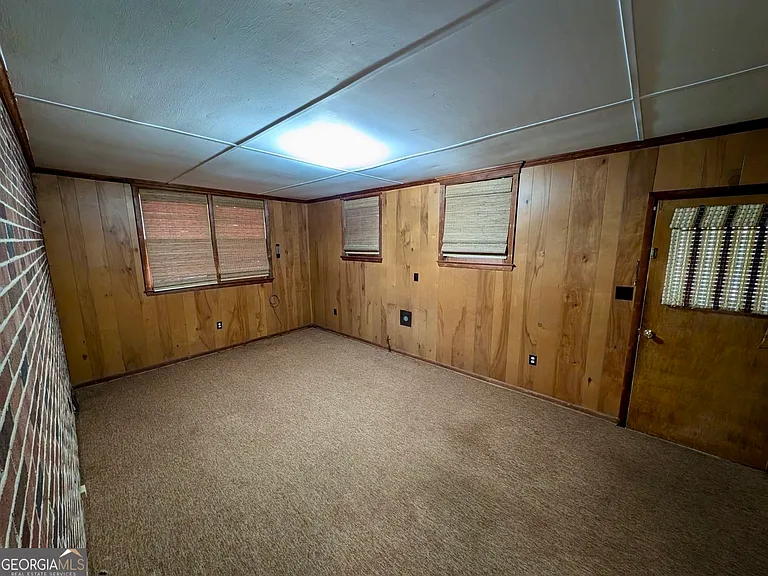 170 Forest Rd — Photo 6