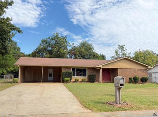 105 Gawin Dr, Warner Robins, GA 31093