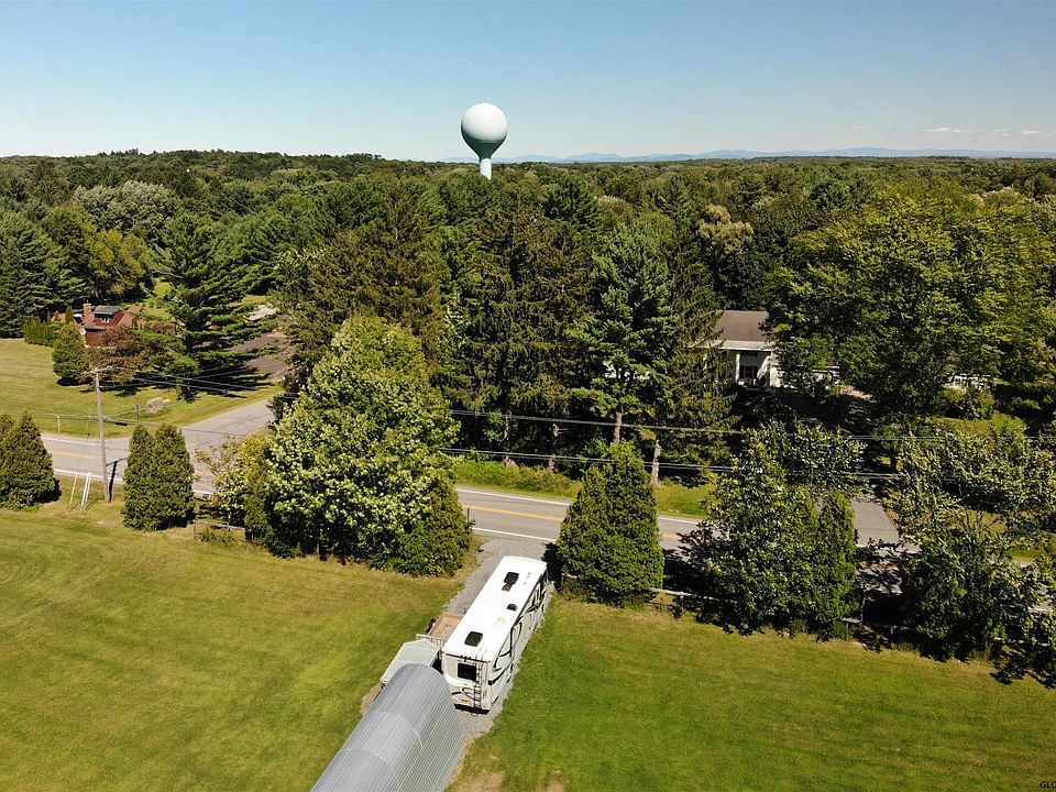 2nd image of 819 Swaggertown Rd