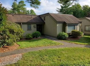 963 Heritage Vlg #B, Southbury, CT 06488