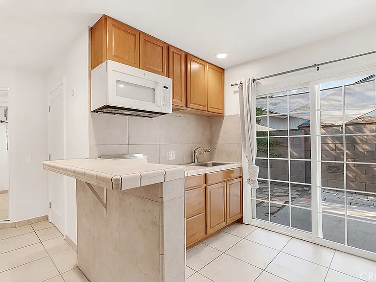 23101 Lanark St #2 — Photo 3
