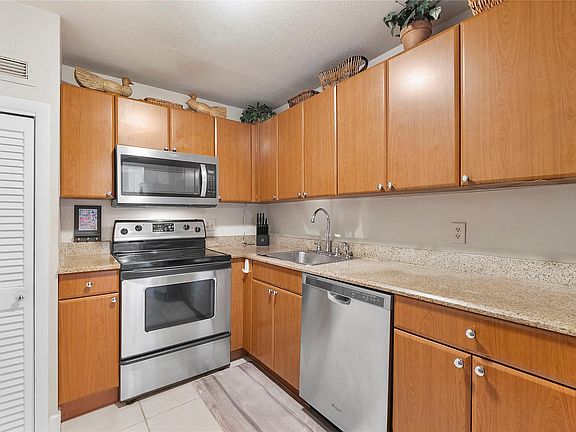 3rd image of 1900 S Ocean Blvd APT 4H