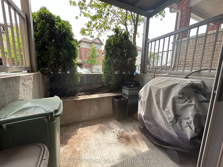 305 Cresthaven Dr #1 — Photo 22