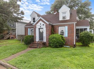 58 Aylwin Cres, Portsmouth, VA 23702