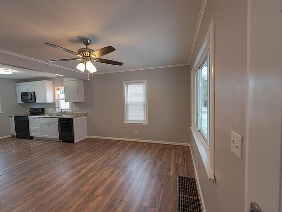 4th image of 1696 Laurel Ave