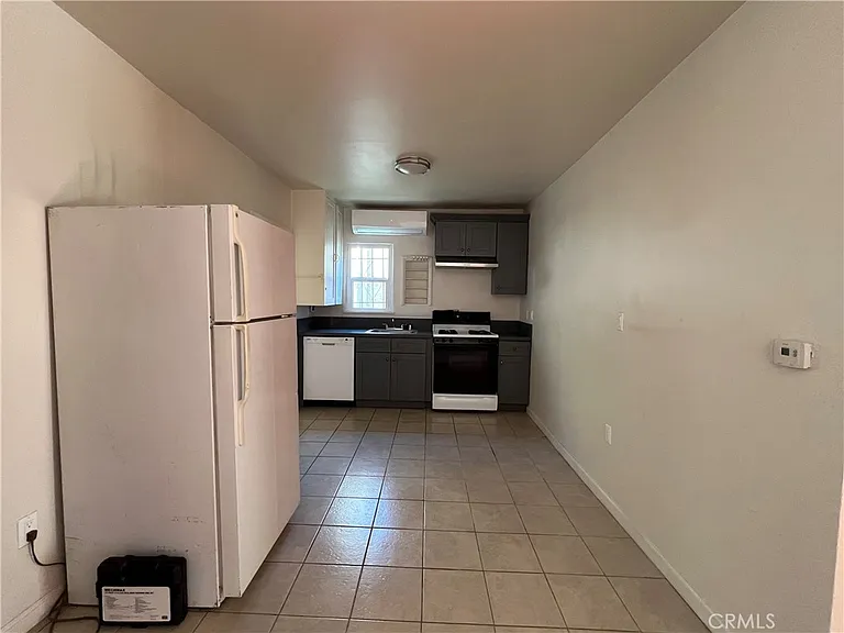 3033 Sherwood Ave #A — Photo 4