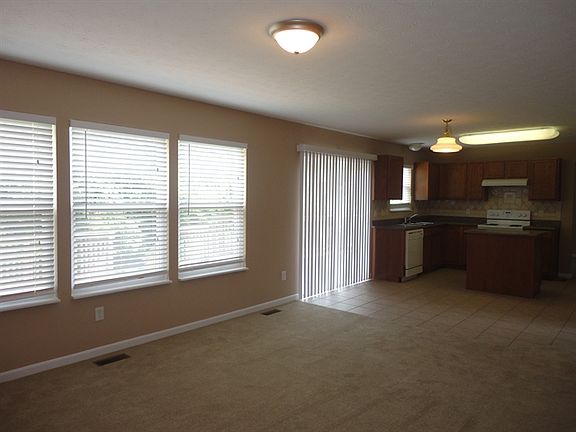3rd image of 6609 Greeley Ave