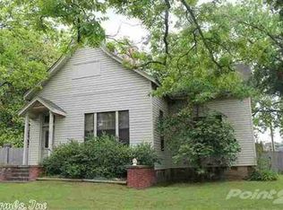 210 W Locust St, Cabot, AR 72023