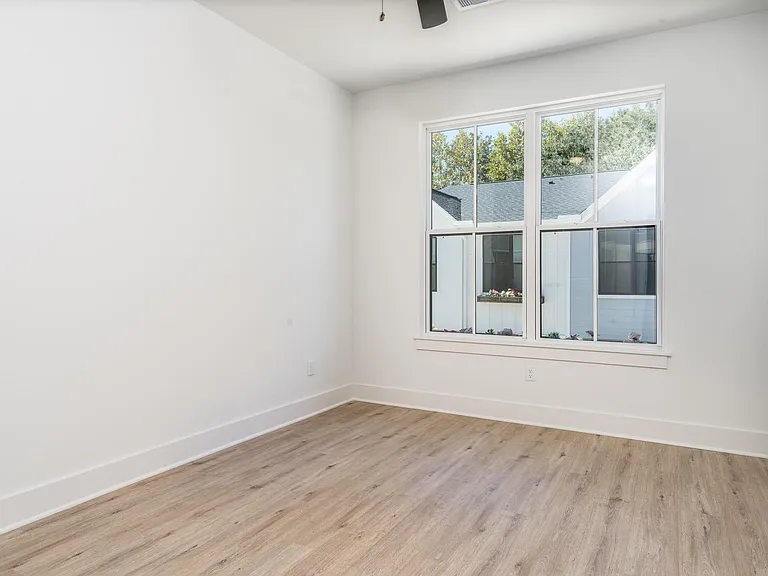 6426 Highland Pine Ln — Photo 5
