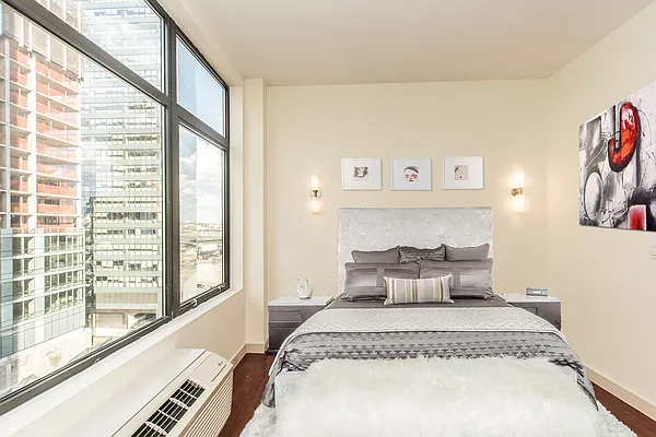 Rented by RE/MAX Midtown | media 12