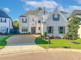 1484 Covington Wood Dr N, Collierville, TN 38017