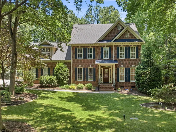 604 Crossway Ln, Holly Springs, NC 27540
