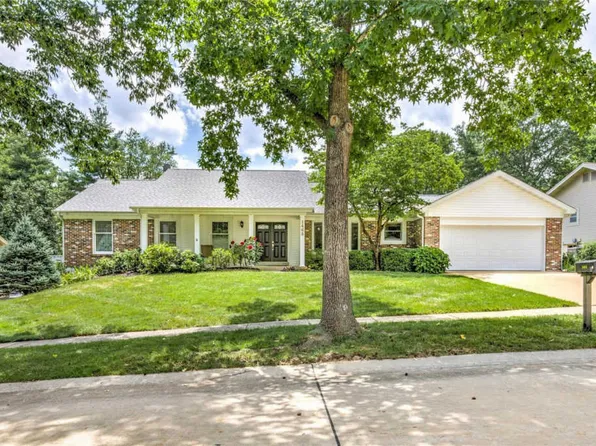1463 Shagbark Ct, Chesterfield, MO 63017