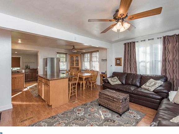 4th image of 1224 Old Ln