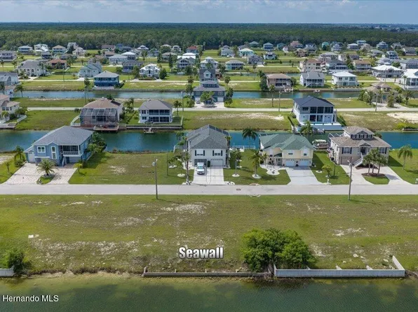 3487 Bluefish Dr, Spring Hill, FL 34607
