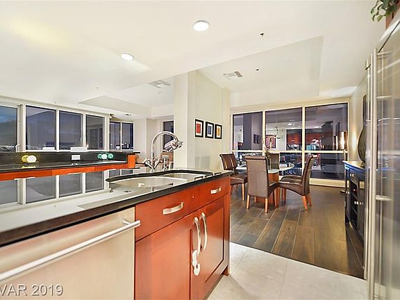 4th image of 4525 Dean Martin Dr Unit 2700