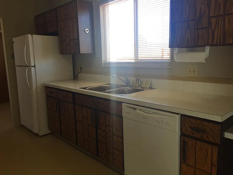 333 W Concho Dr — Photo 8