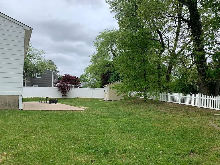 305 Garwood Pl — Photo 11