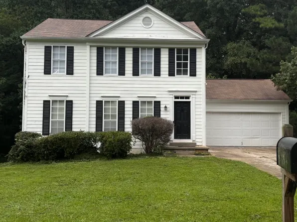 4084 Pinehurst Valley Dr, Decatur, GA 30034