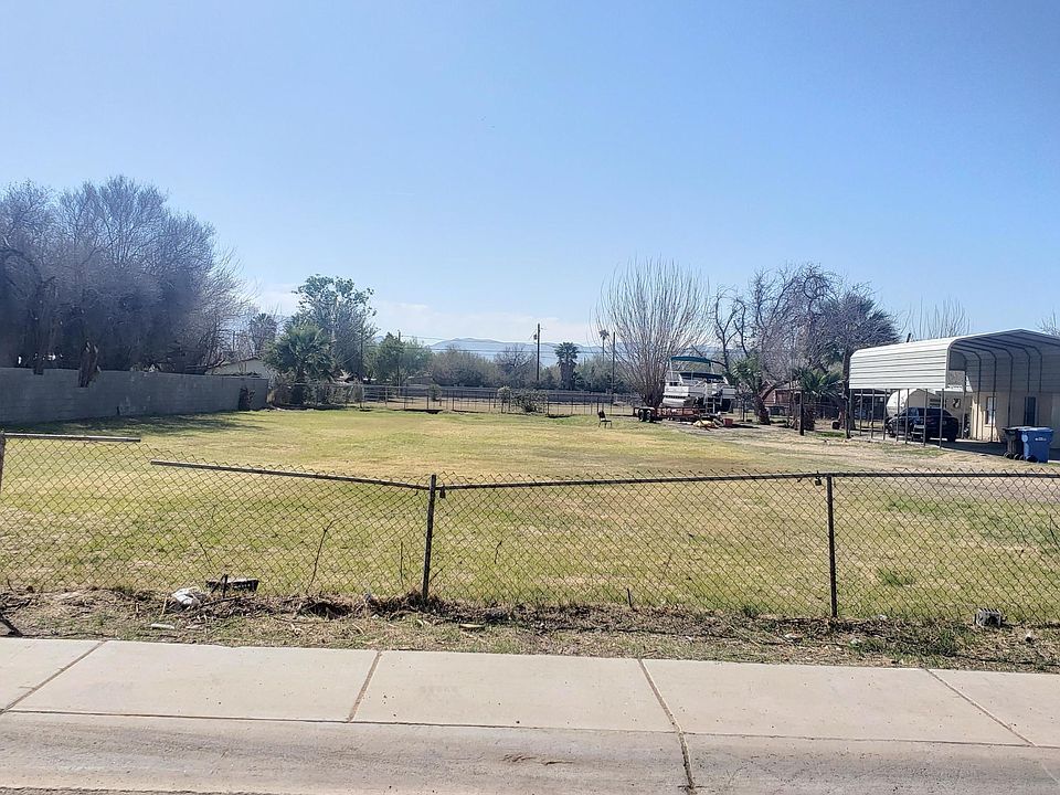 2nd image of 729 W Corona Ave
